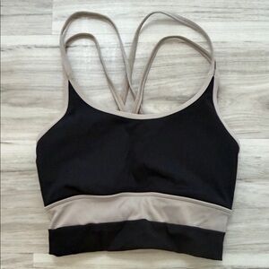 GILLY HICKS Sports Bra size XXS